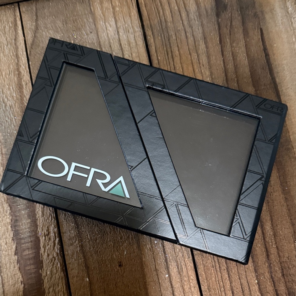 OFRA Geometric Black magnetic ready for your eye and blush pans.  New